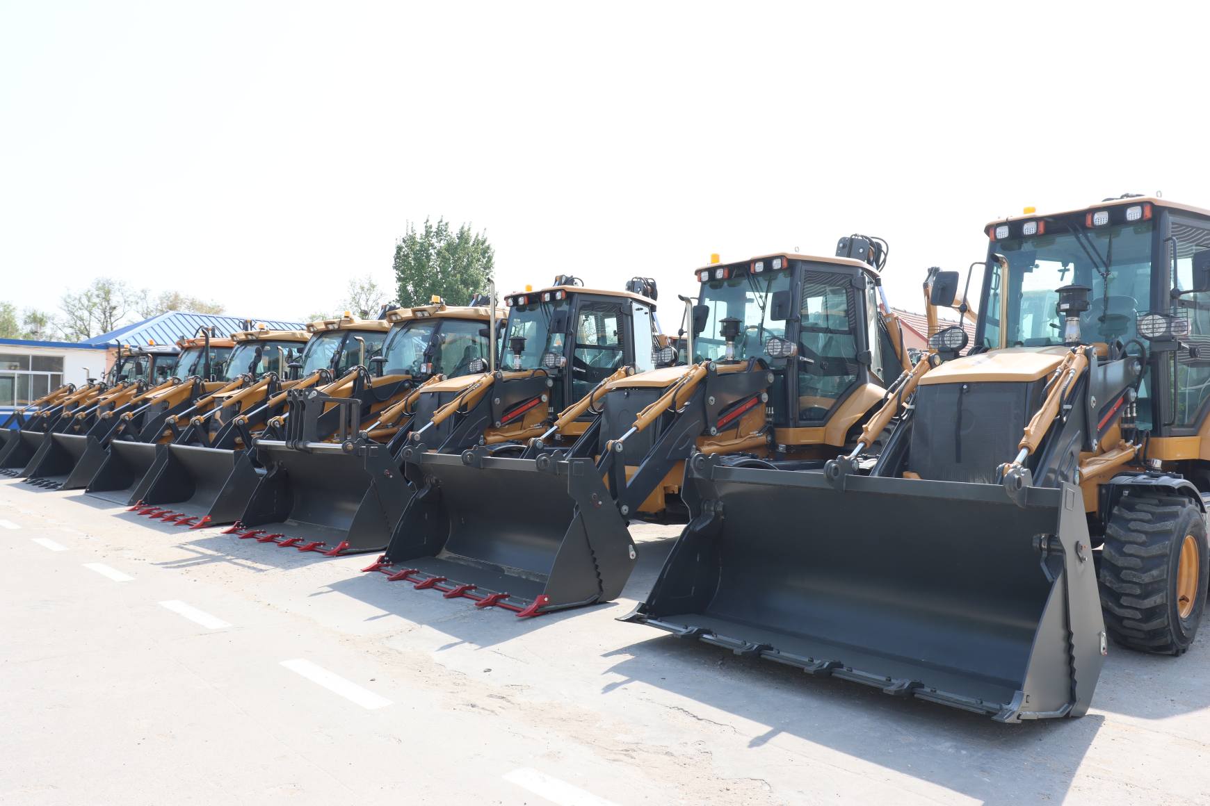 Bakchoe Loader - One Machine, Double Duty